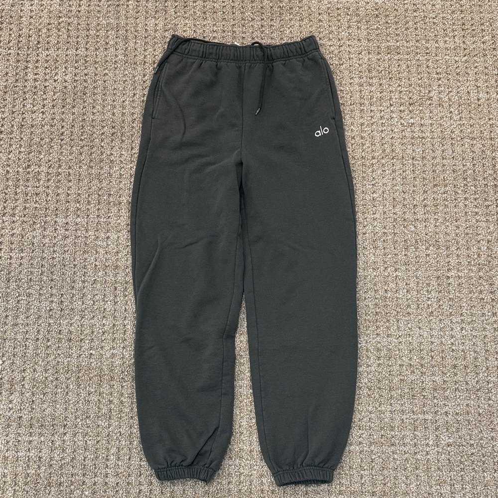 ALO Yoga Green Accolade Track Joggers